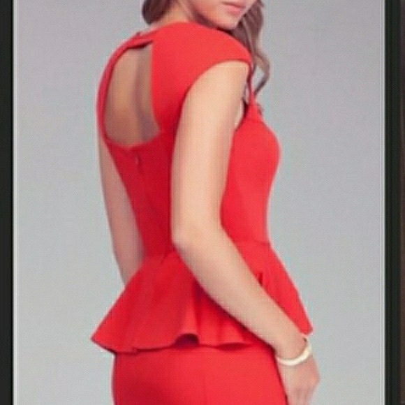 Bebe red mariah peplum dress with cap sleeves and back cut out detail size S - Picture 2 of 6